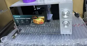 Hisense Manual 20litres Microwave at Ksh6799/-