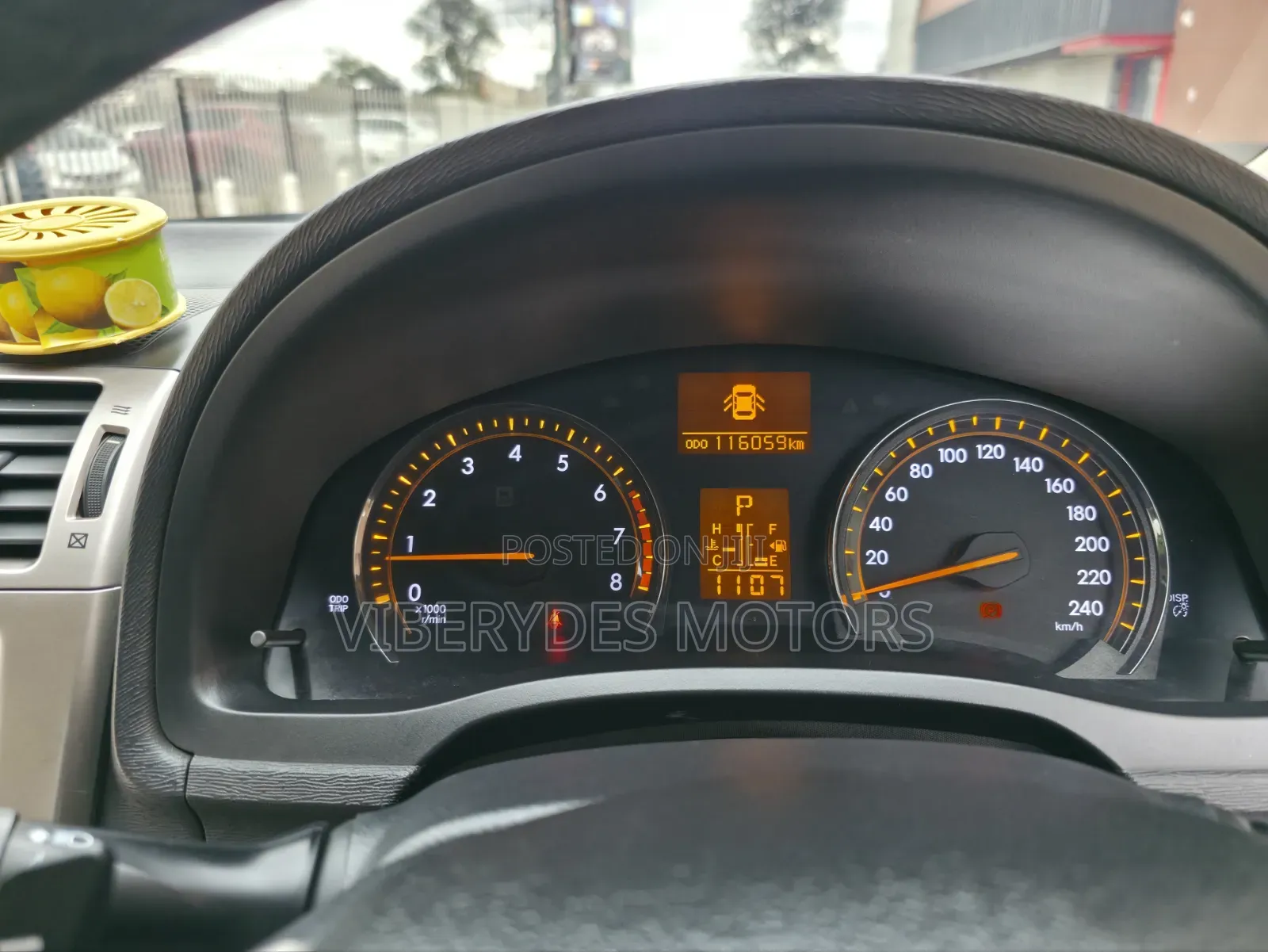Toyota Avensis 2015 Black