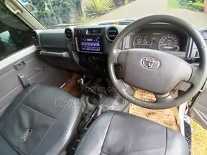 Toyota Land Cruiser 79 Series 2014 White