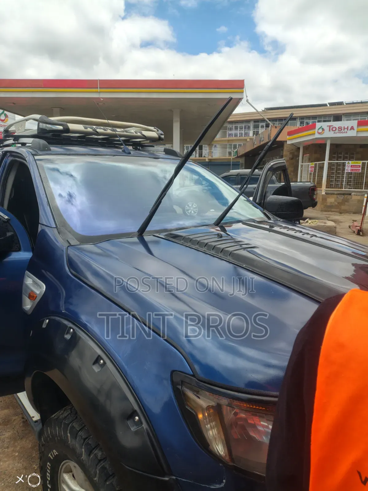 Window Tinting|Nano Ceramic Side, Metallic Blue Chameleon Windscreen