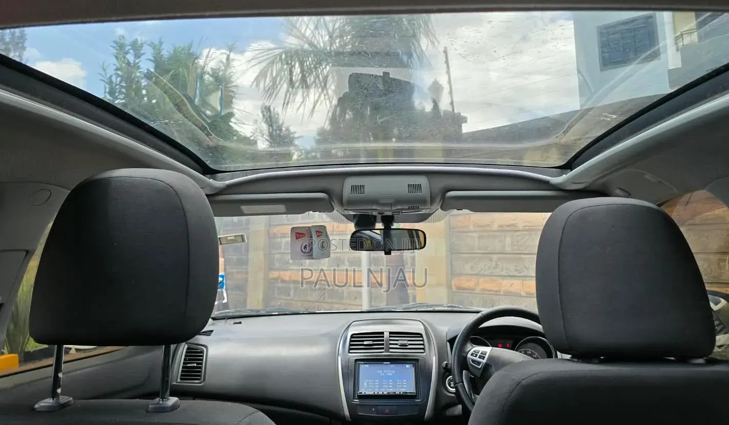 Mitsubishi RVR 2013 White
