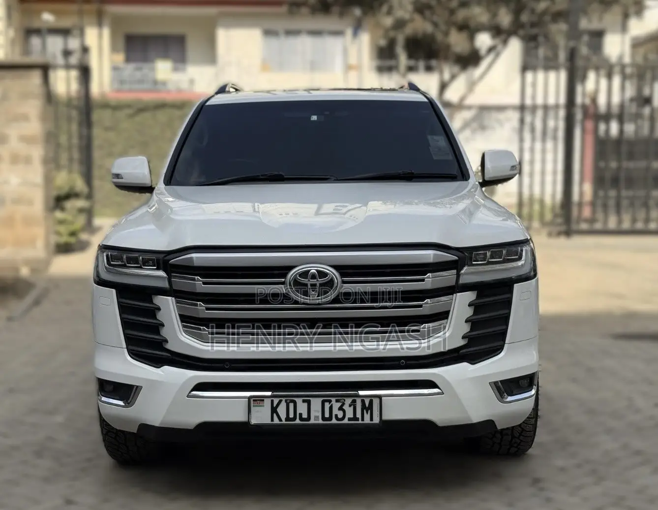 Toyota Land Cruiser 2014 White