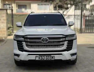 Toyota Land Cruiser 2014 White