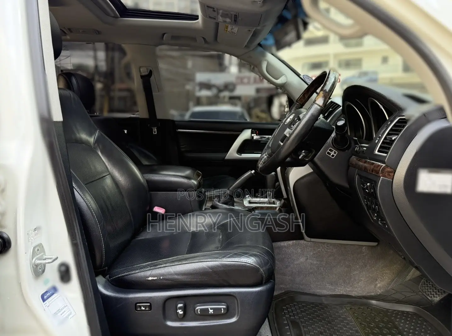 Toyota Land Cruiser 2014 White