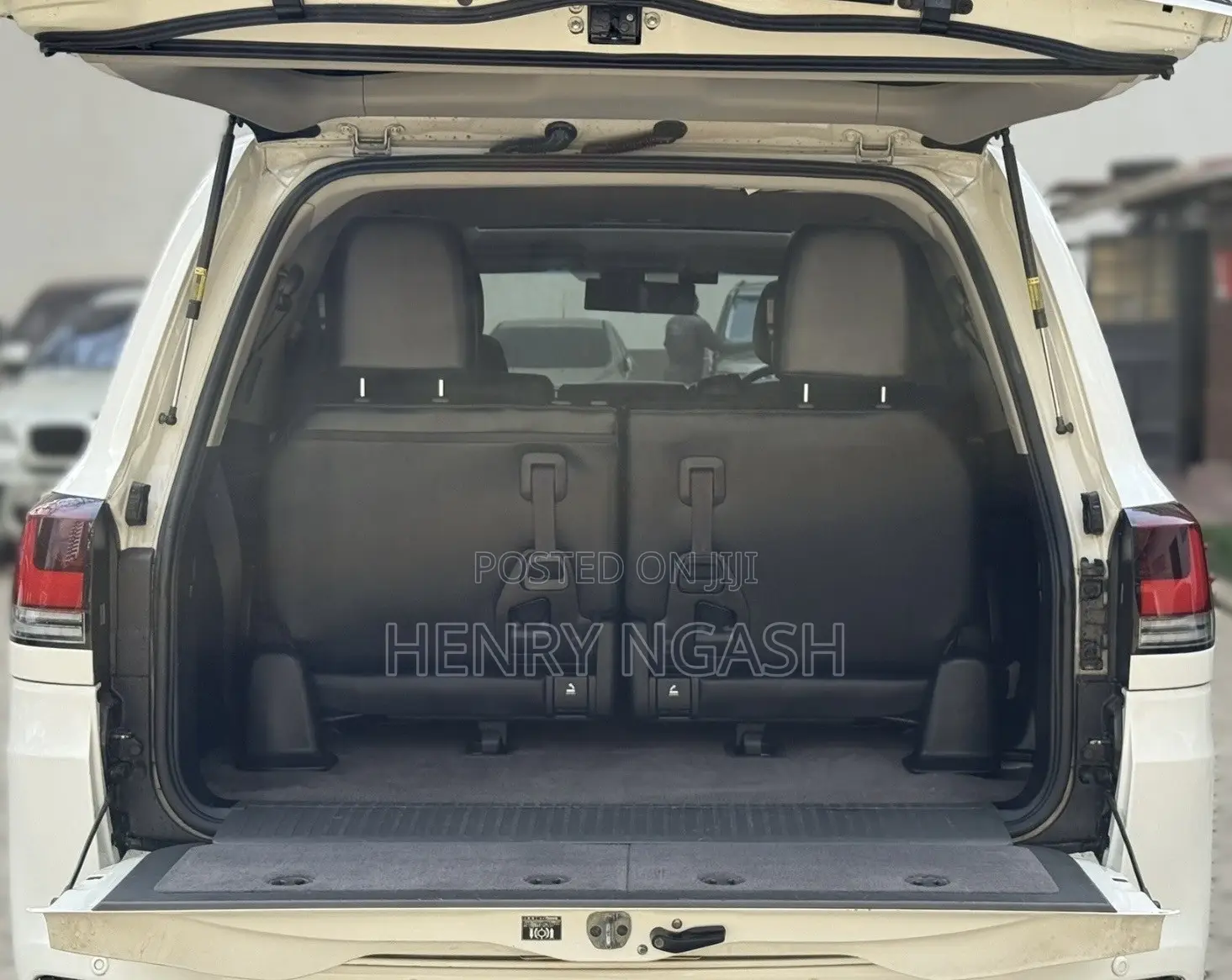 Toyota Land Cruiser 2014 White