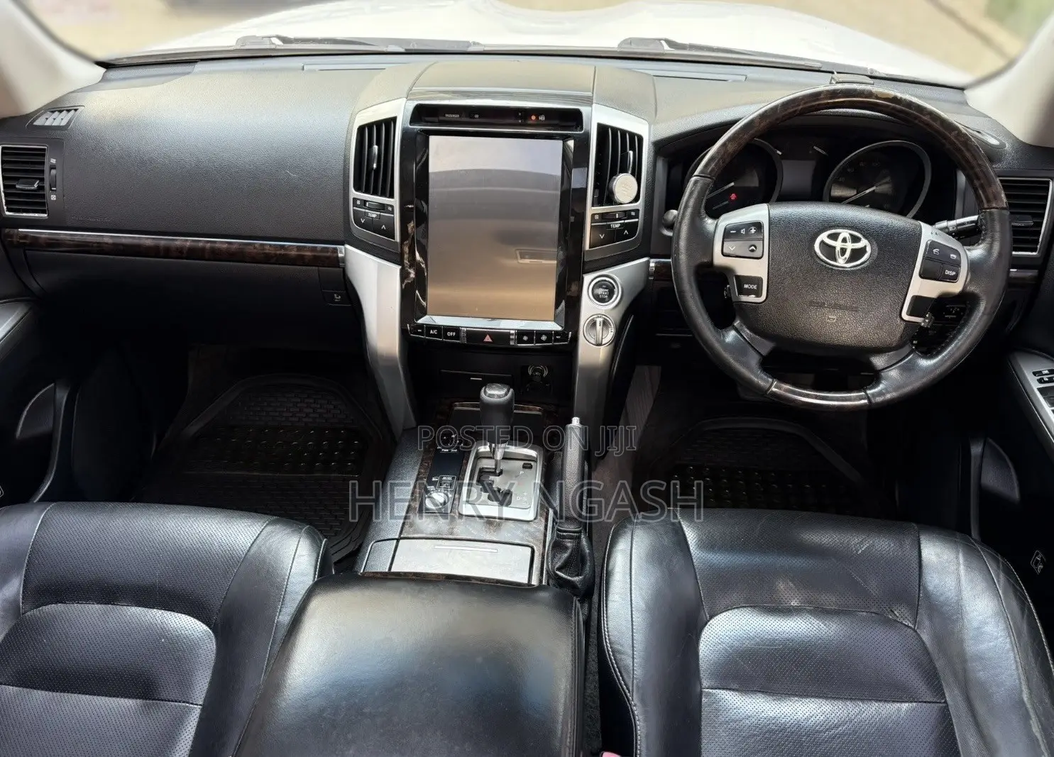 Toyota Land Cruiser 2014 White
