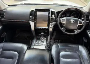 Toyota Land Cruiser 2014 White