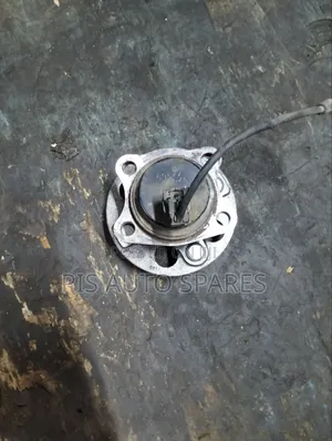 Toyota Belta Hub 2wd