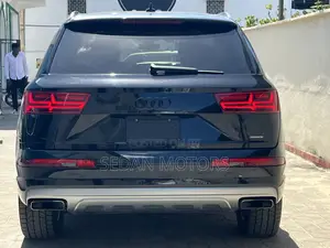 Audi Q7 2019 Black