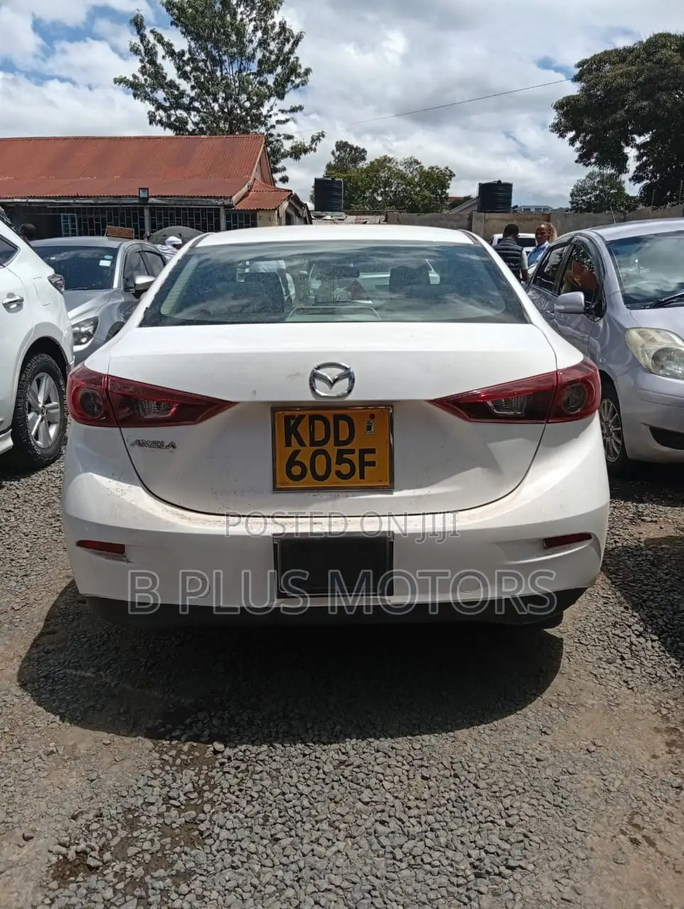 Mazda Axela SV Premium 2014 White