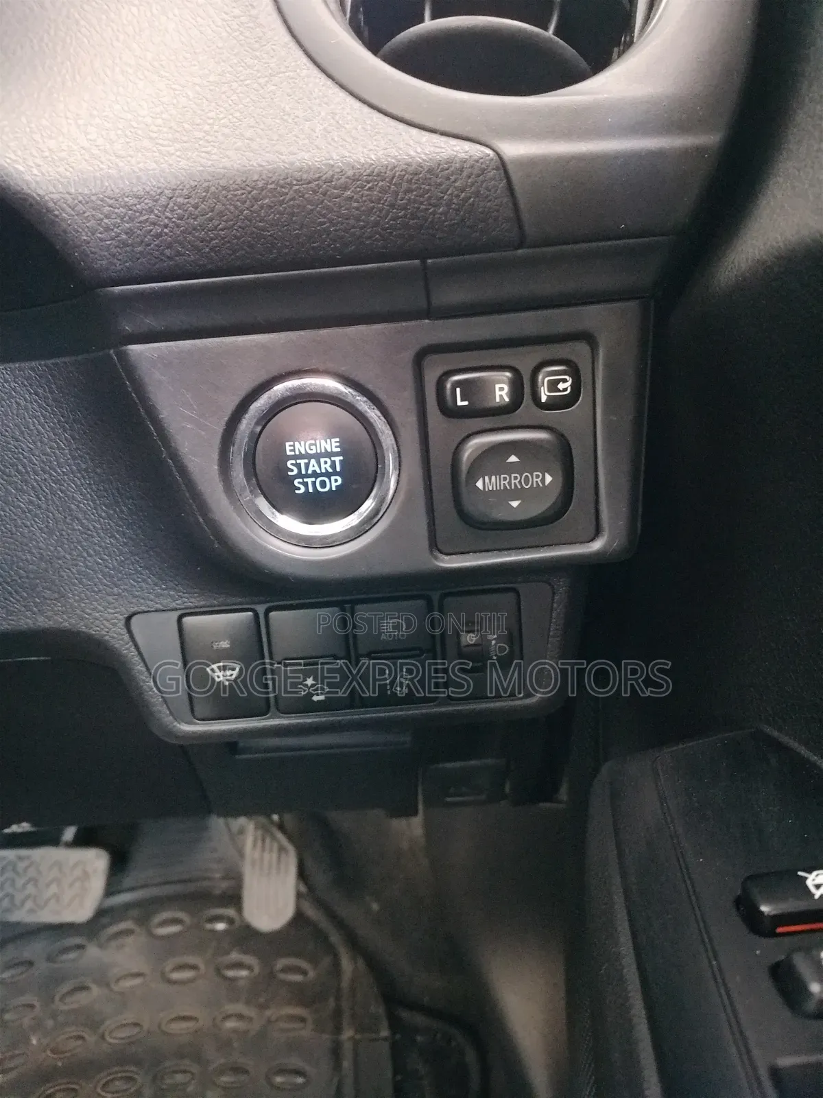 Toyota Axio 1.5 X 2WD 2020 Silver