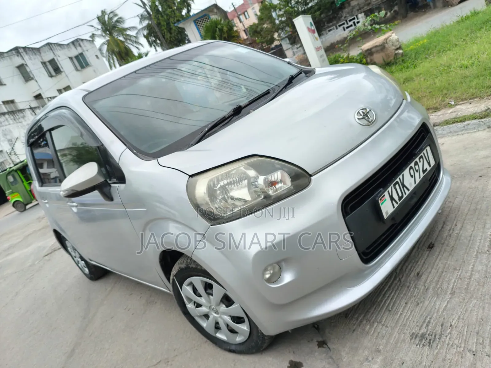 Toyota Porte 2015 Silver
