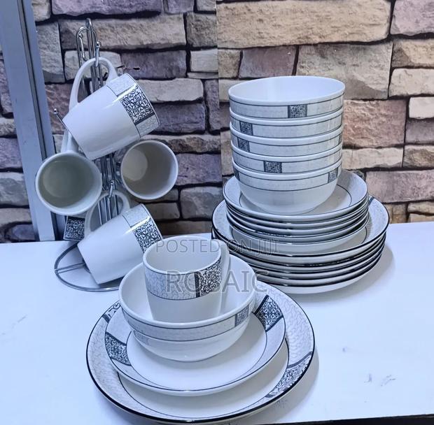 *24 PCS Stylish Opal Dinnerset*
*~6 Plates*
*~6 Side Plates* - main view