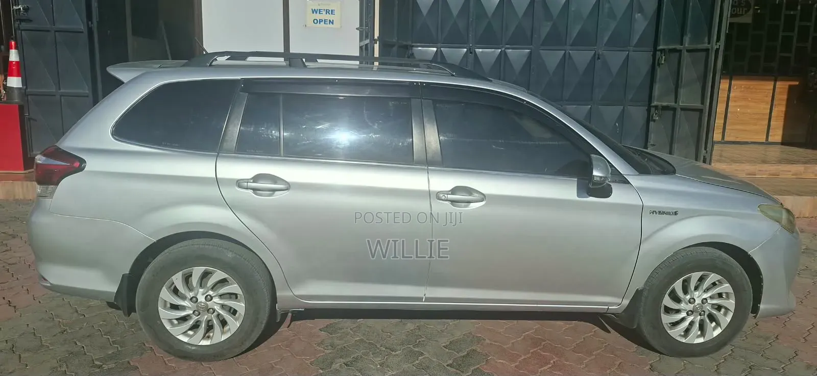 Toyota Corolla Fielder 2016 Silver