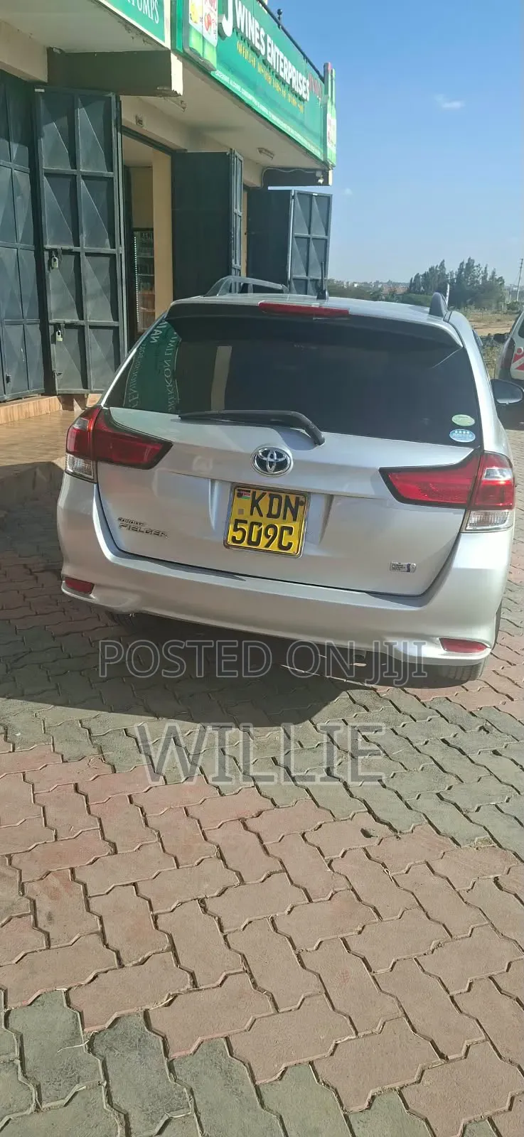 Toyota Corolla Fielder 2016 Silver