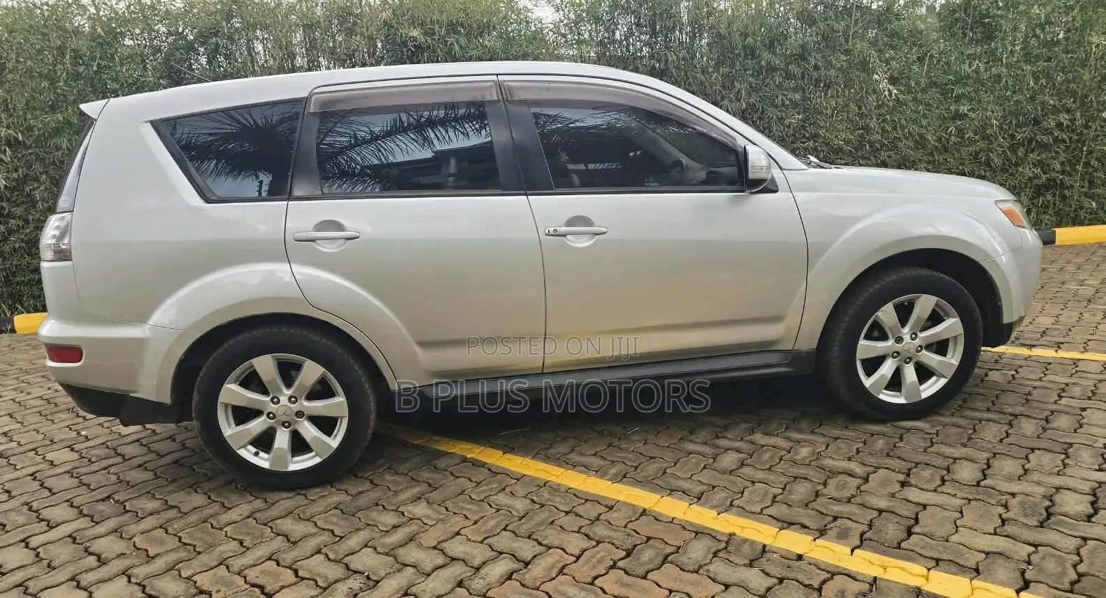 Mitsubishi Outlander 2012 Gray