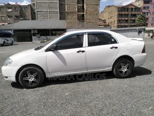 Toyota Corolla 2000 White