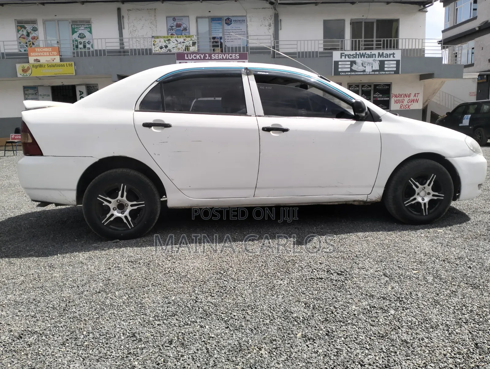 Toyota Corolla 2000 White