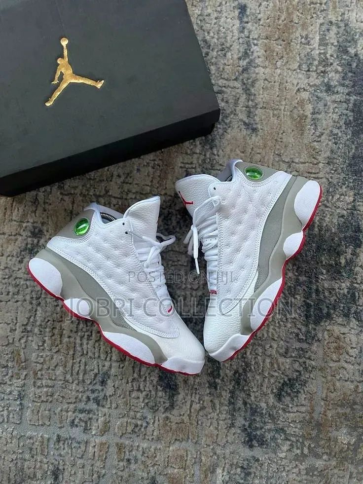 Air Jordan 13 Retro Wolf Grey Sneakers