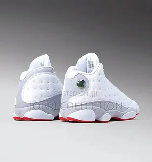 Air Jordan 13 Retro Wolf Grey Sneakers