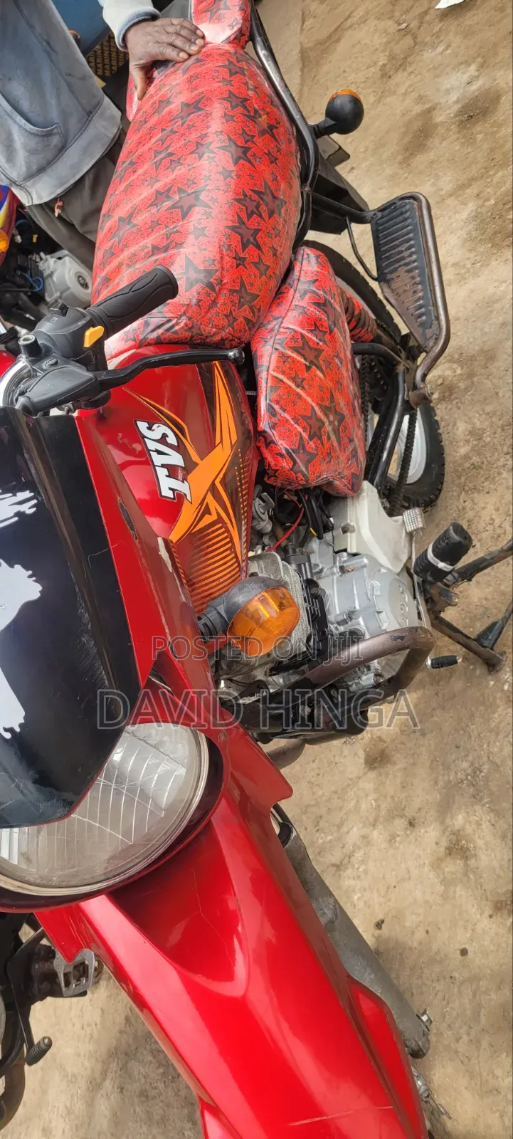 TVS HLX Plus ES 2025 Red