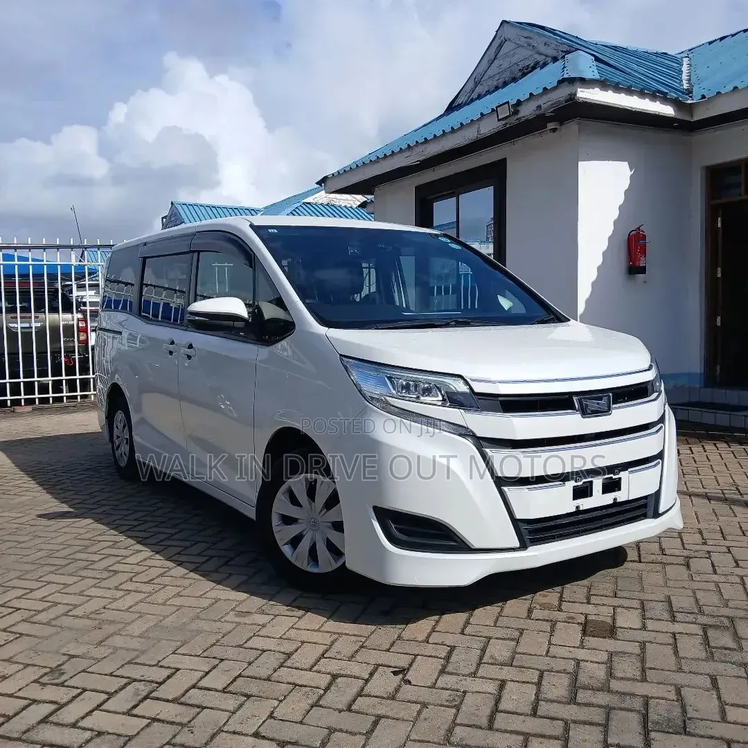Toyota Noah 2019 White