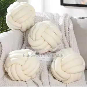 *Knot Pillow Round Ball Home Decor Cushion*