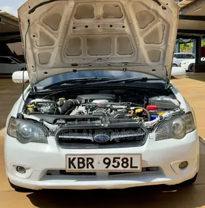 Subaru Legacy 2005 White