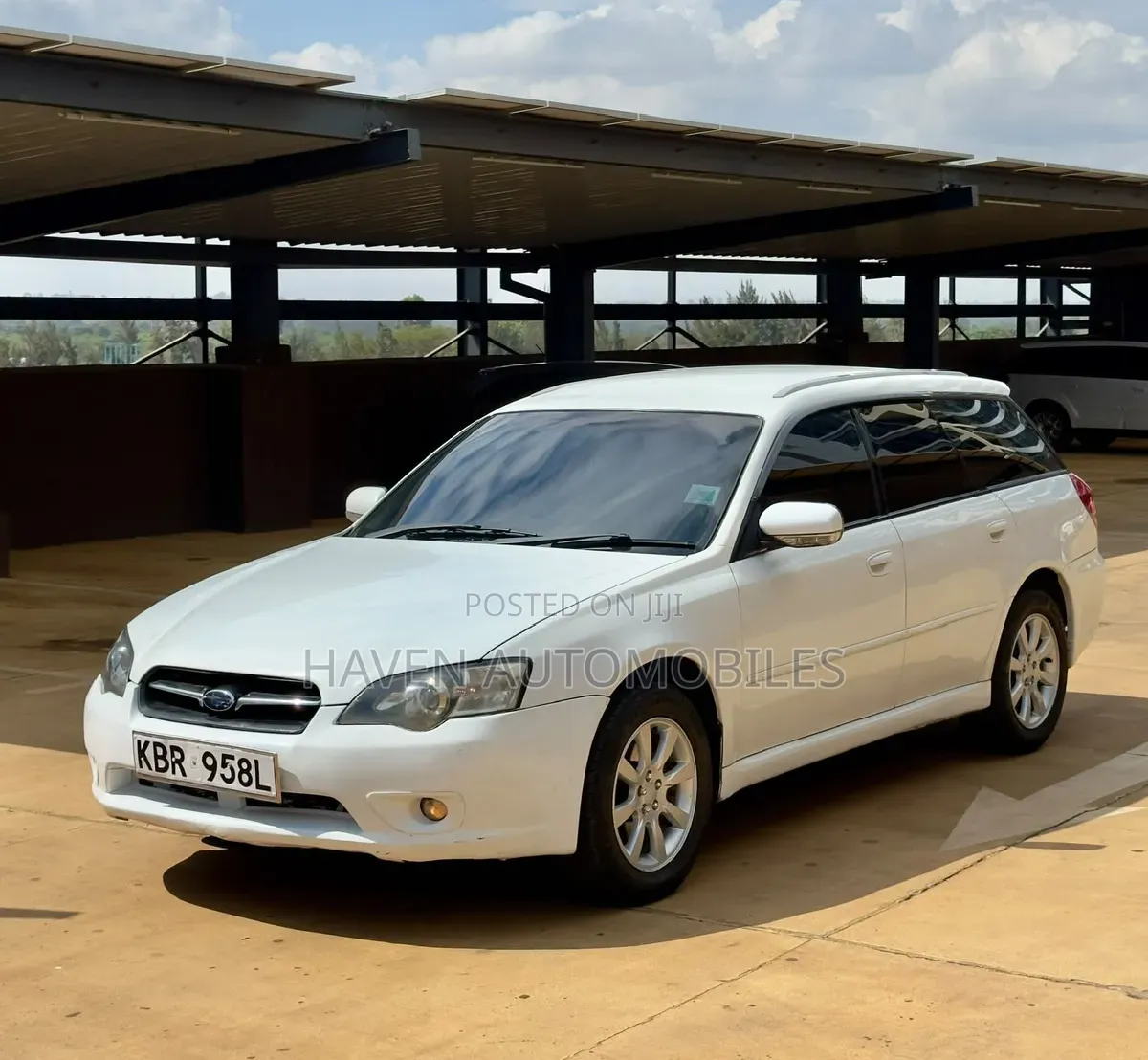 Subaru Legacy 2005 White