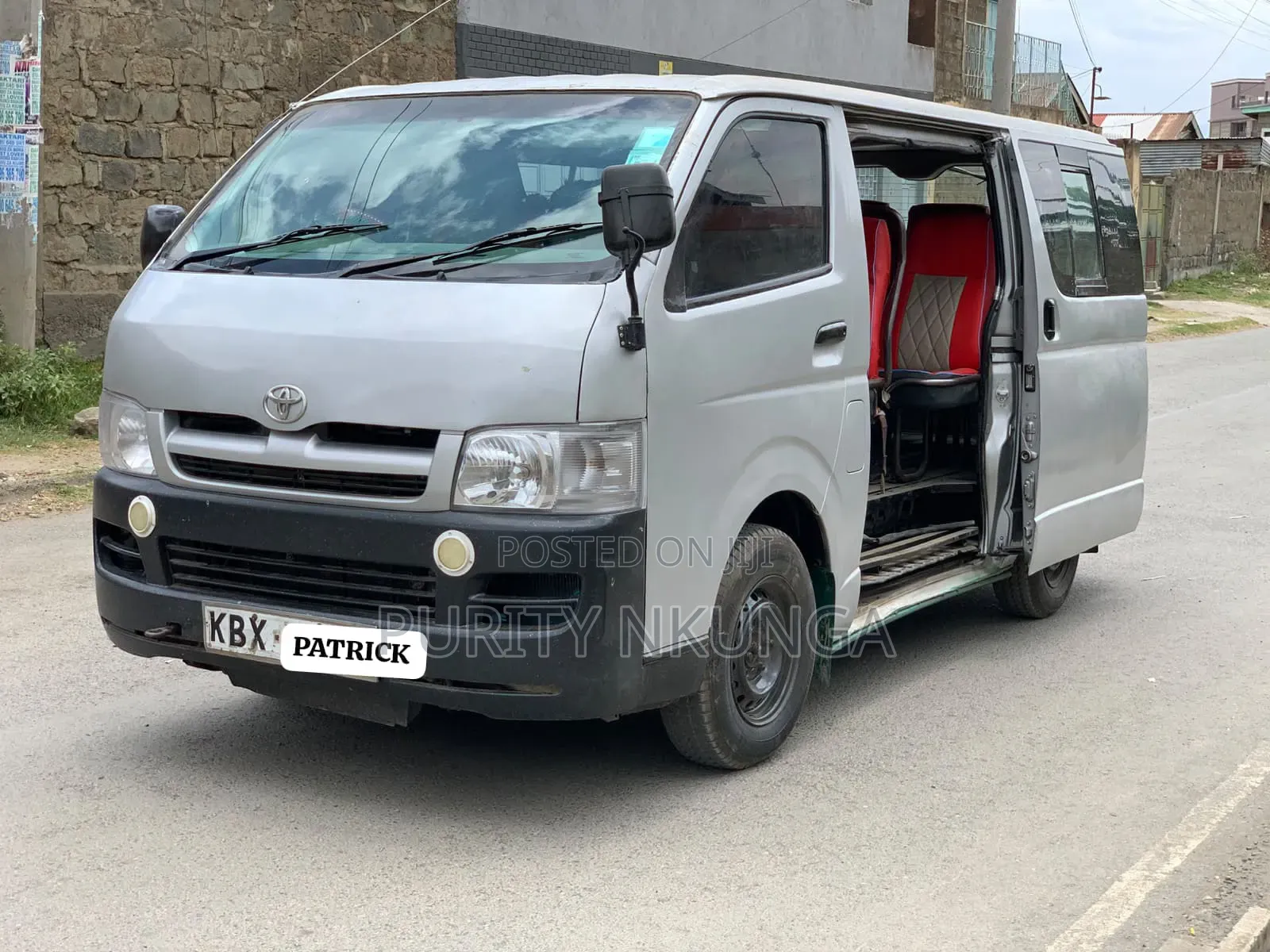 Toyota HiAce 2009 Silver