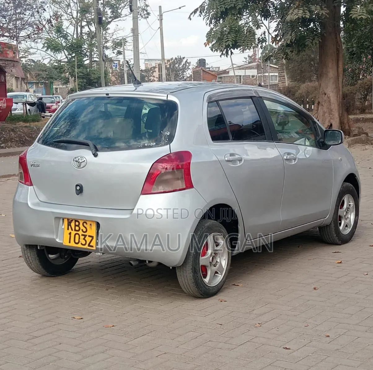 Toyota Vitz 2006 Silver