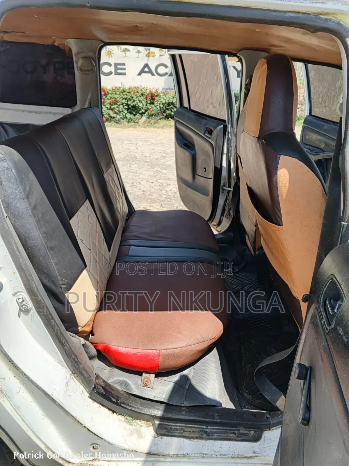 Toyota HiAce 2009 Silver