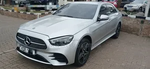 Mercedes-Benz E300 2016 Silver