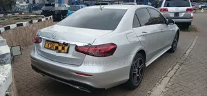 Mercedes-Benz E300 2016 Silver