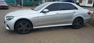 Mercedes-Benz E300 2016 Silver