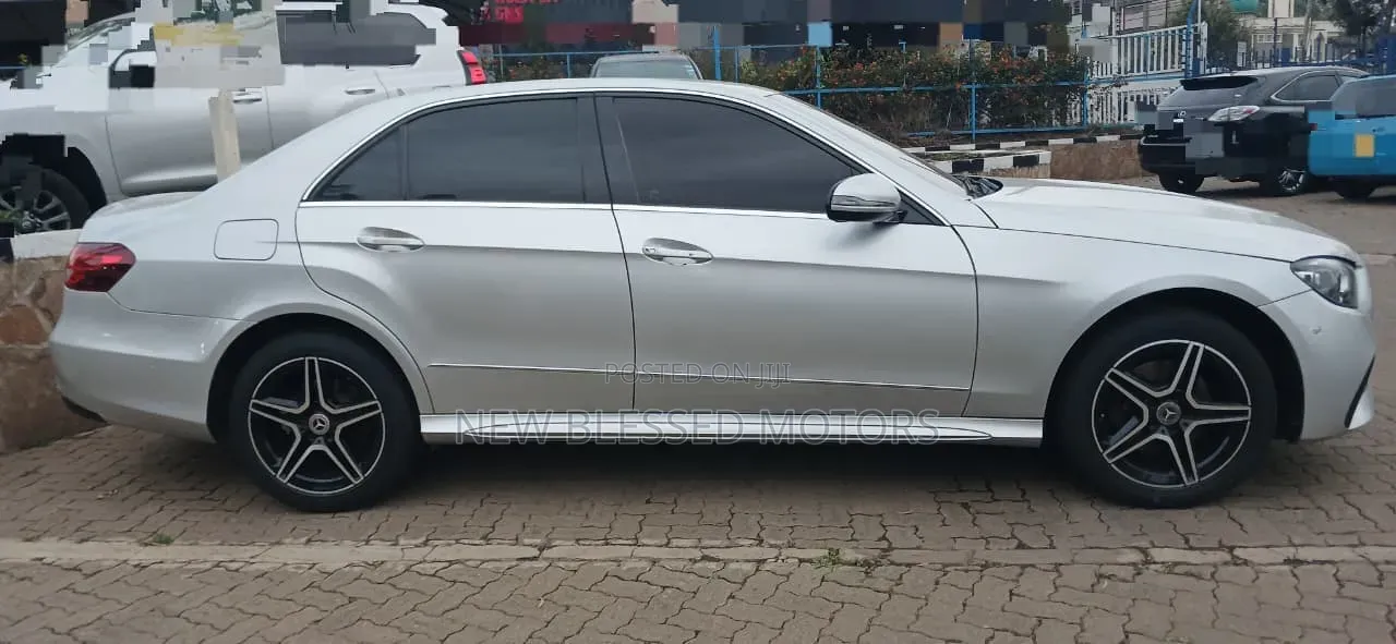 Mercedes-Benz E300 2016 Silver