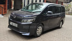 Toyota Voxy X 2WD 8-Seater 2015 Blue