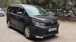 Toyota Voxy X 2WD 8-Seater 2015 Blue