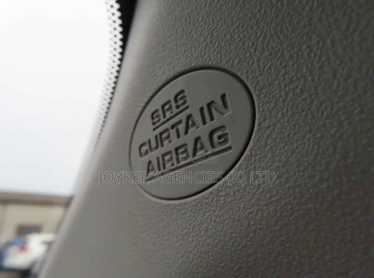 Toyota Axio 1.5 Hybrid 2WD 2019 White