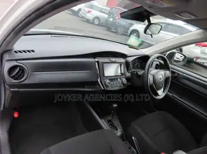 Toyota Axio 1.5 Hybrid 2WD 2019 White