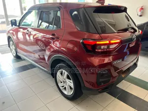 Toyota Raize 1.0 FWD 2020 Maroon