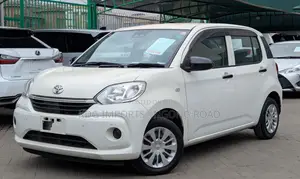 Toyota Passo 2019 White