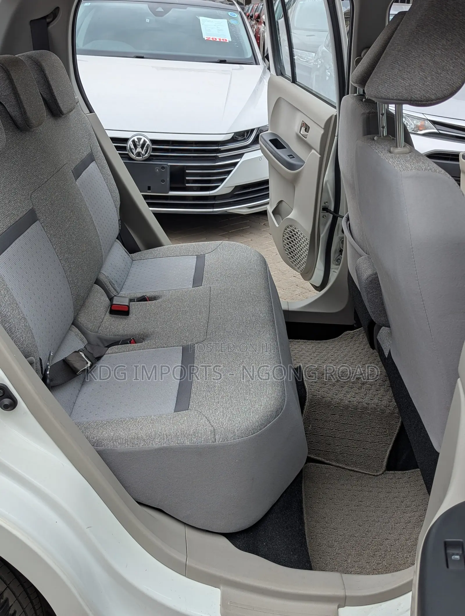 Toyota Passo 2019 White