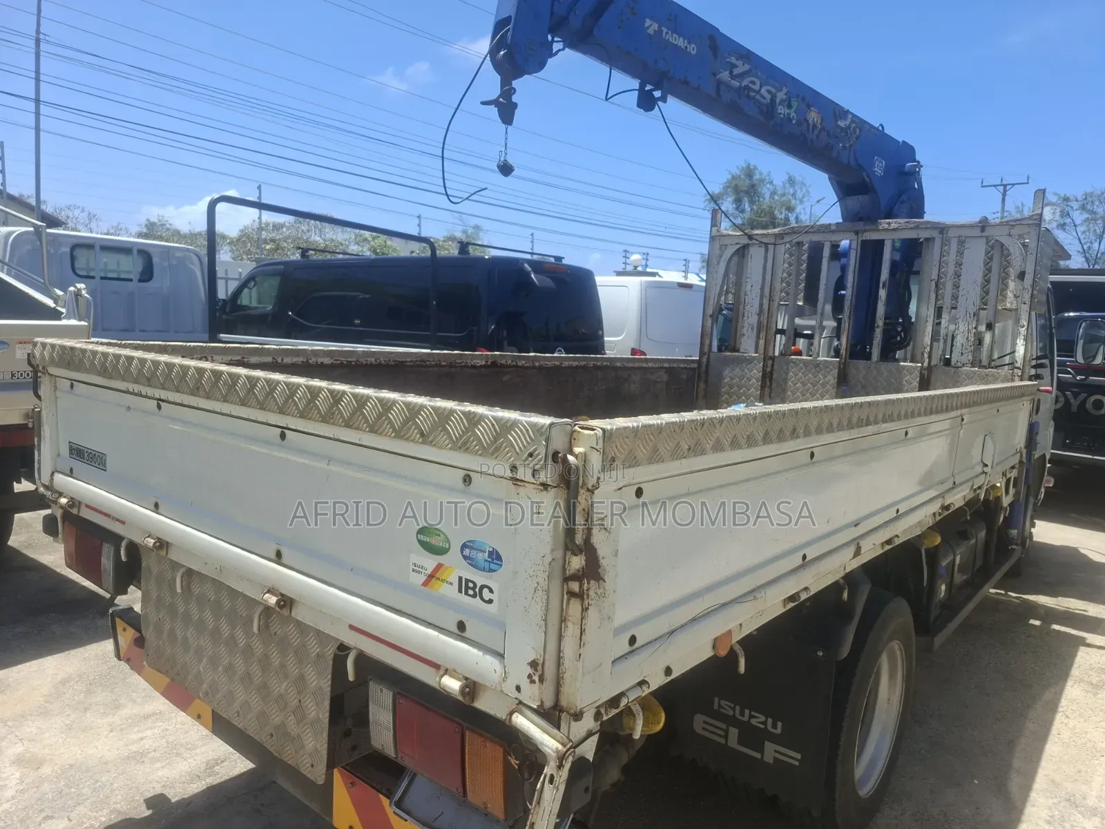 Isuzu Elf Crane 4t 2019 White