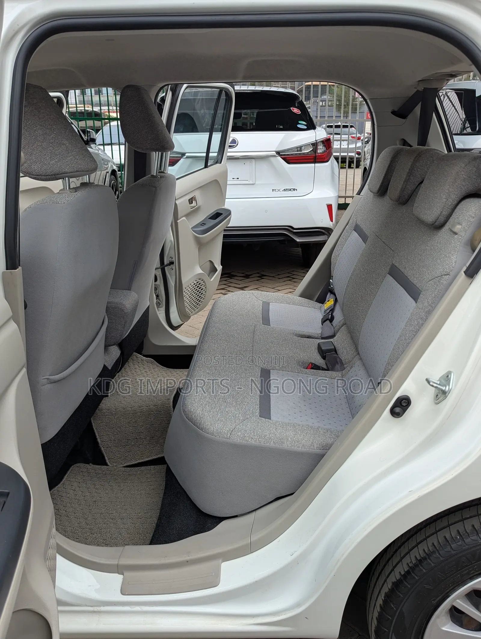 Toyota Passo 2019 White