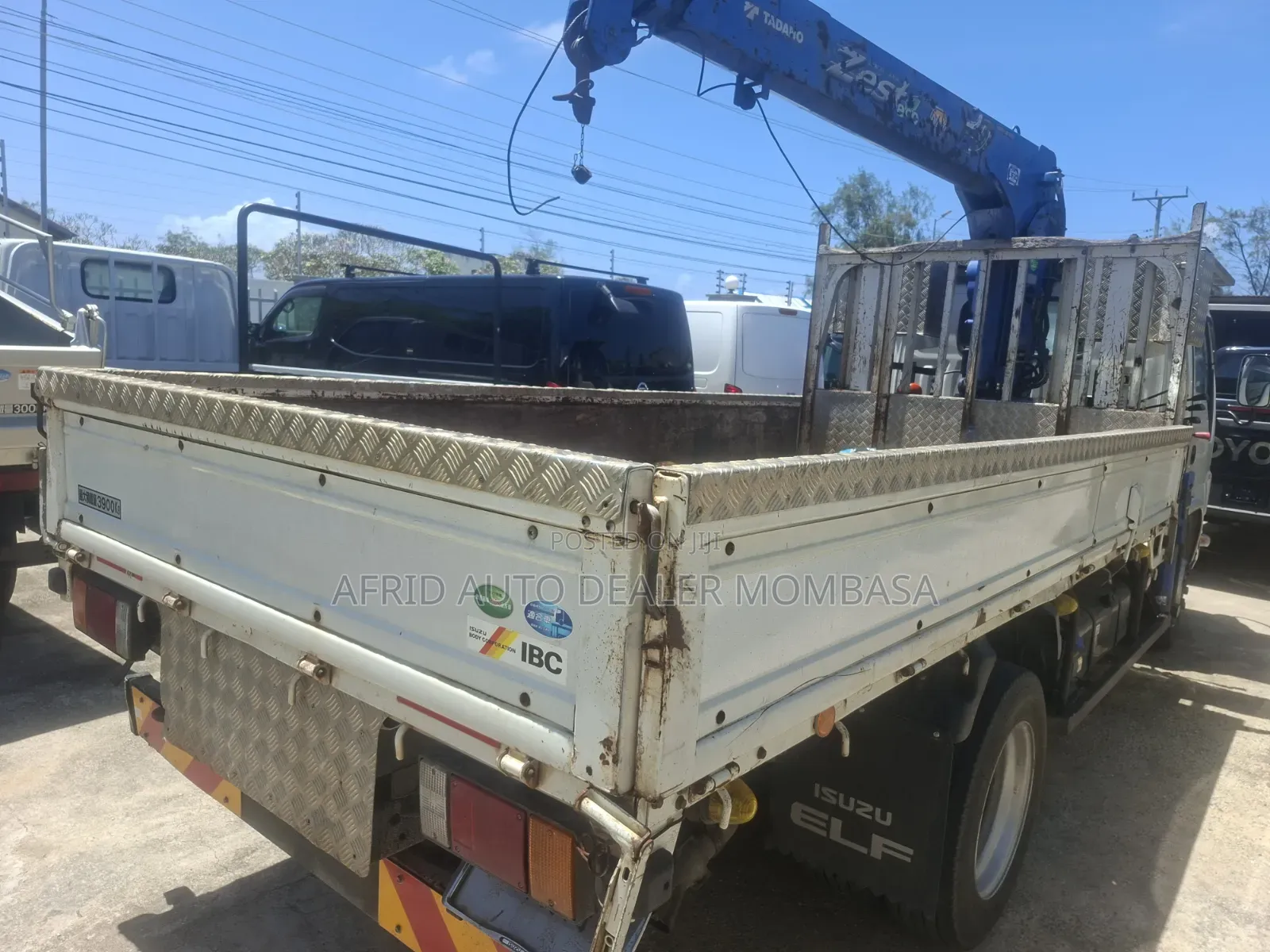Isuzu Elf Crane 4t 2019 White