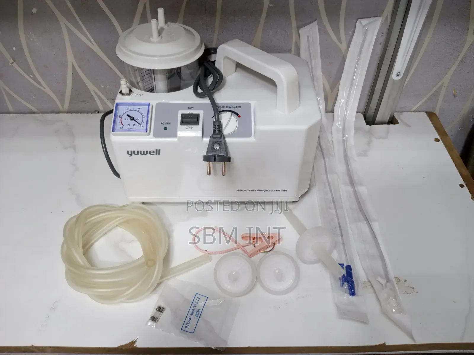Suction Machine Electric 1 Bottle (Yuwell)
