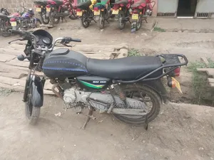 Bajaj Boxer 150 UG 2025 Black