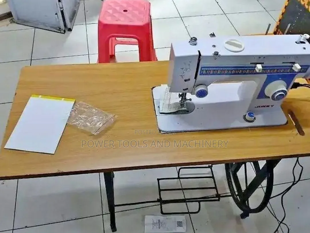 Embroidery Sewing Machine/ Zigzag Sewing Machine With Motor