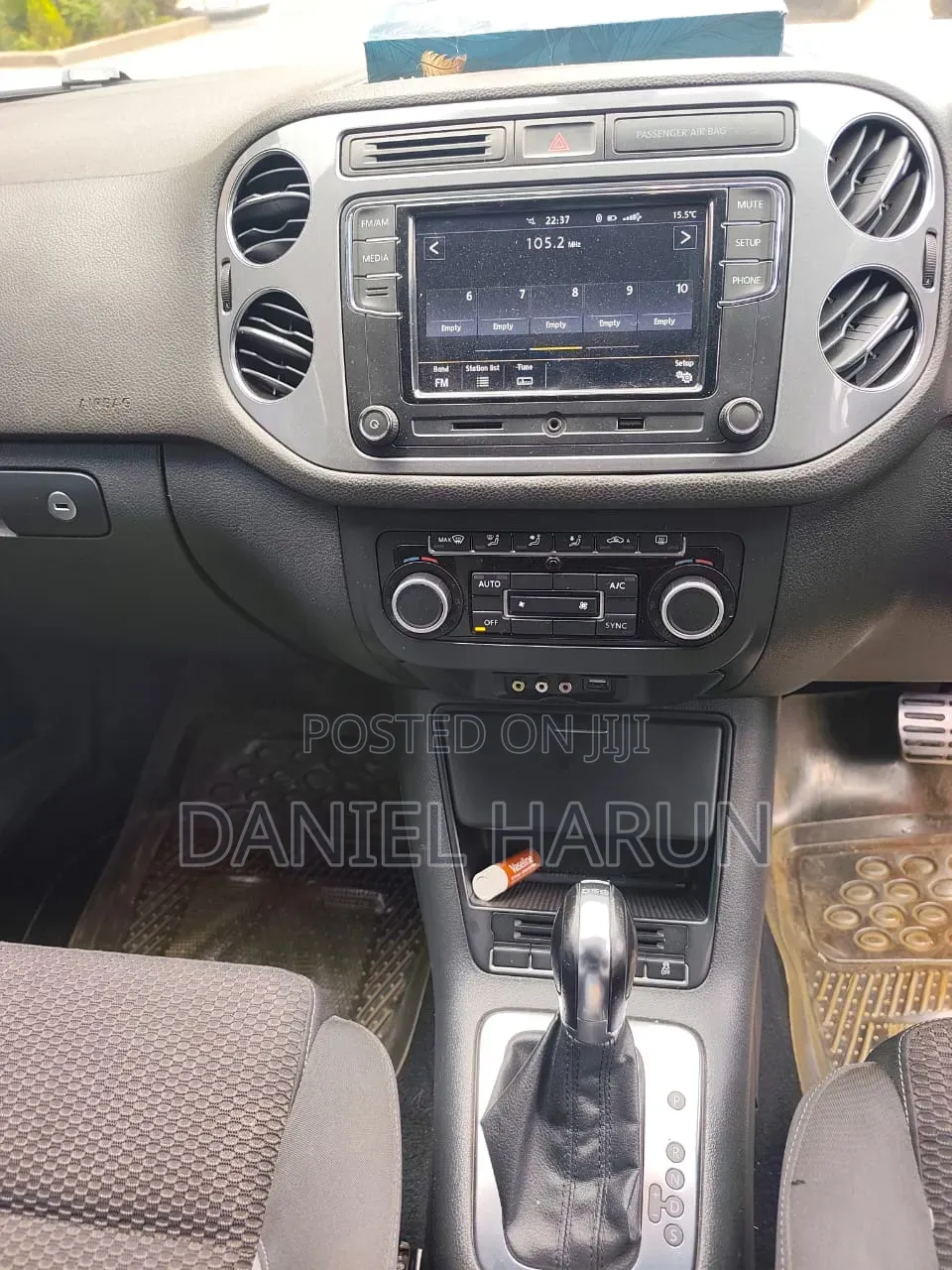 Volkswagen Tiguan S with Sunroof 2013 Black